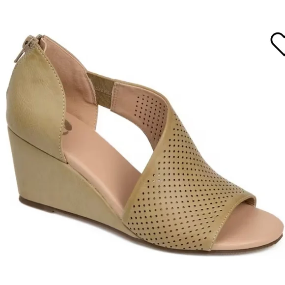 Women's Journee Collection Aretha Wedges - Picture 2 of 7